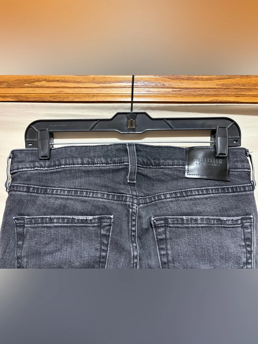 Hollister Men's 30x32 Slim Straight Jeans in Washed Charcoal